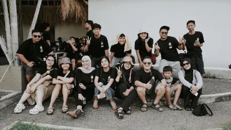 Solitaire Asia team photo 5